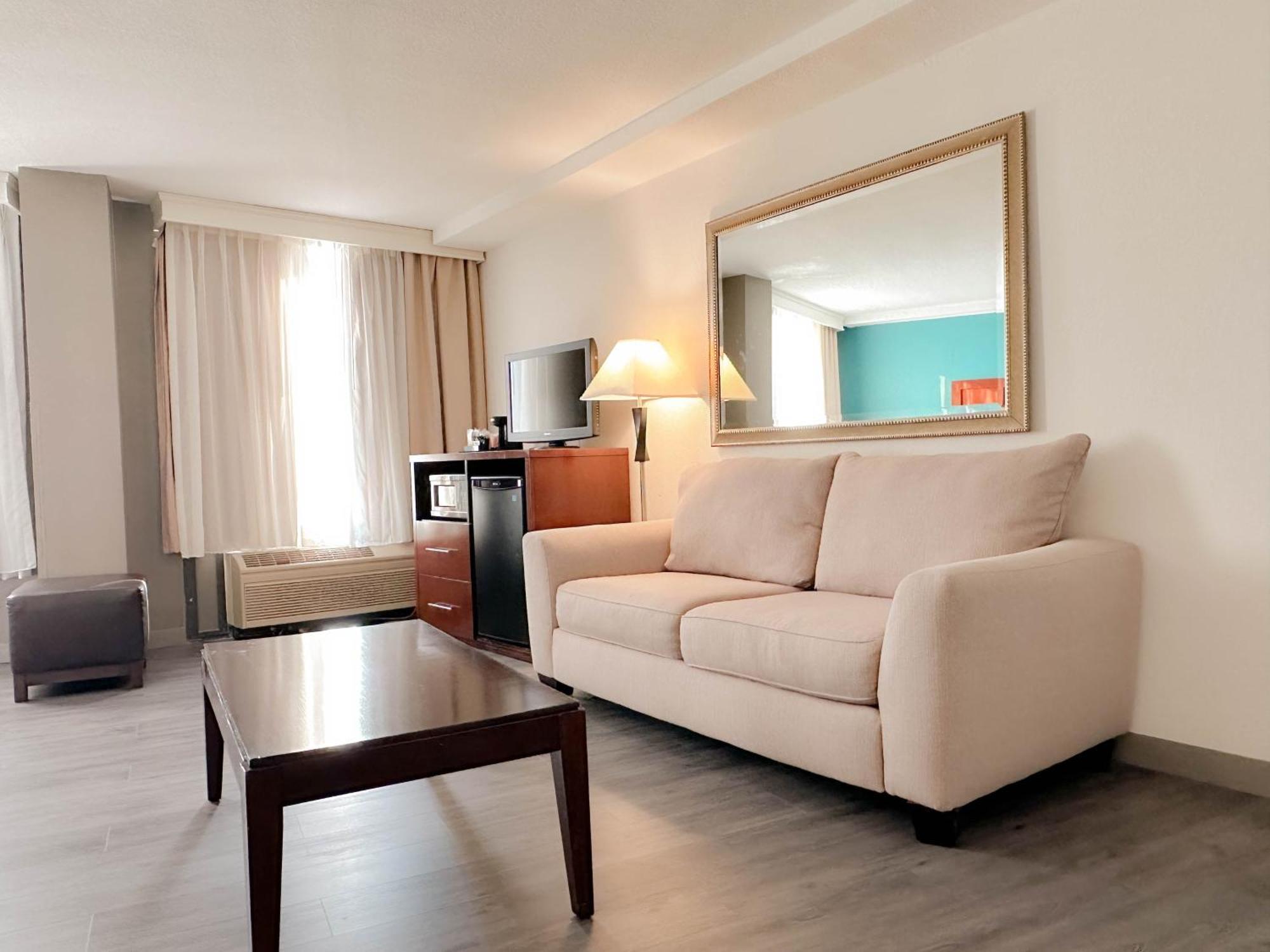 Comfort Inn & Suites Kissimmee By The Parks Four Corners Ngoại thất bức ảnh