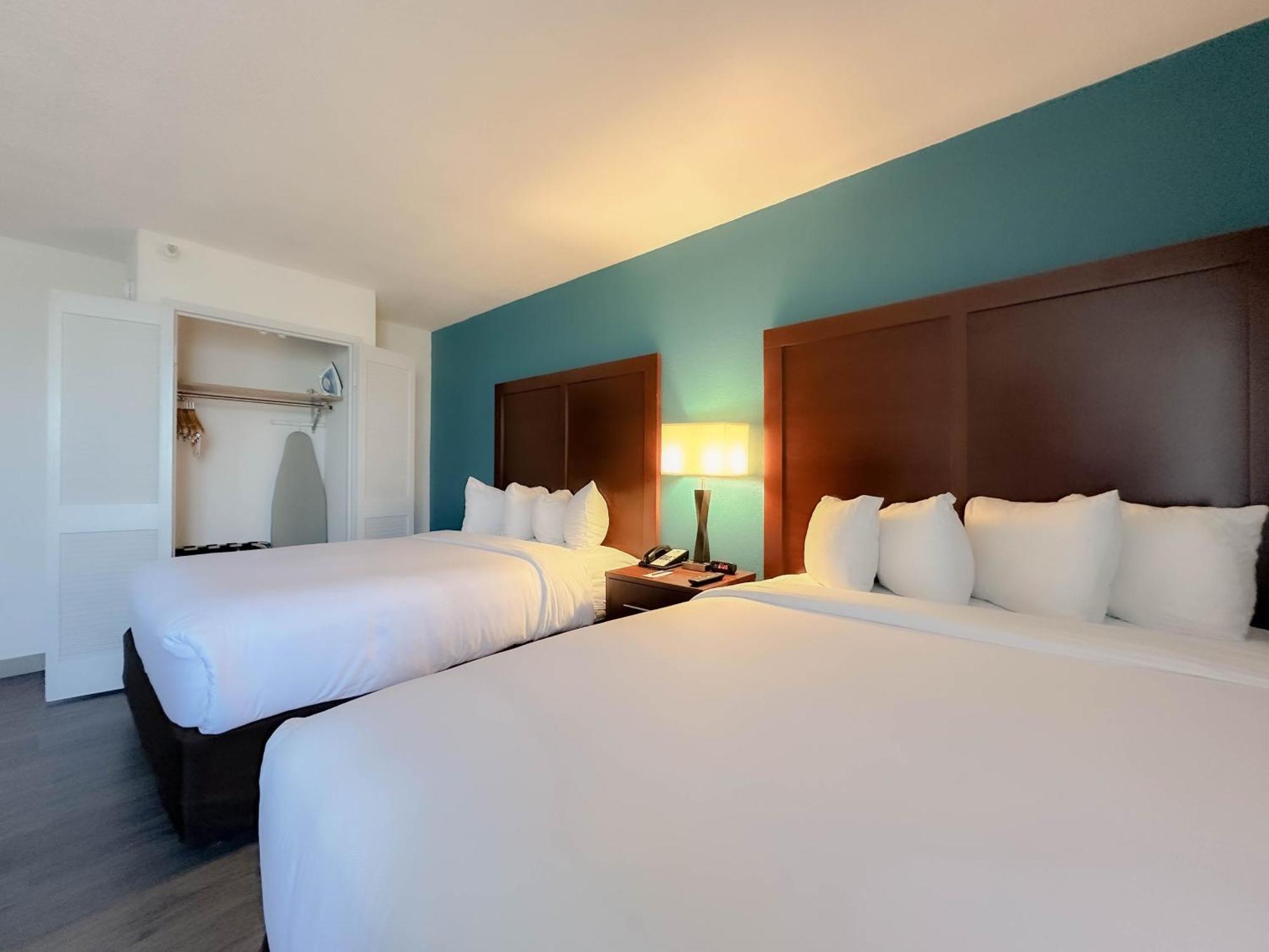 Comfort Inn & Suites Kissimmee By The Parks Four Corners Ngoại thất bức ảnh