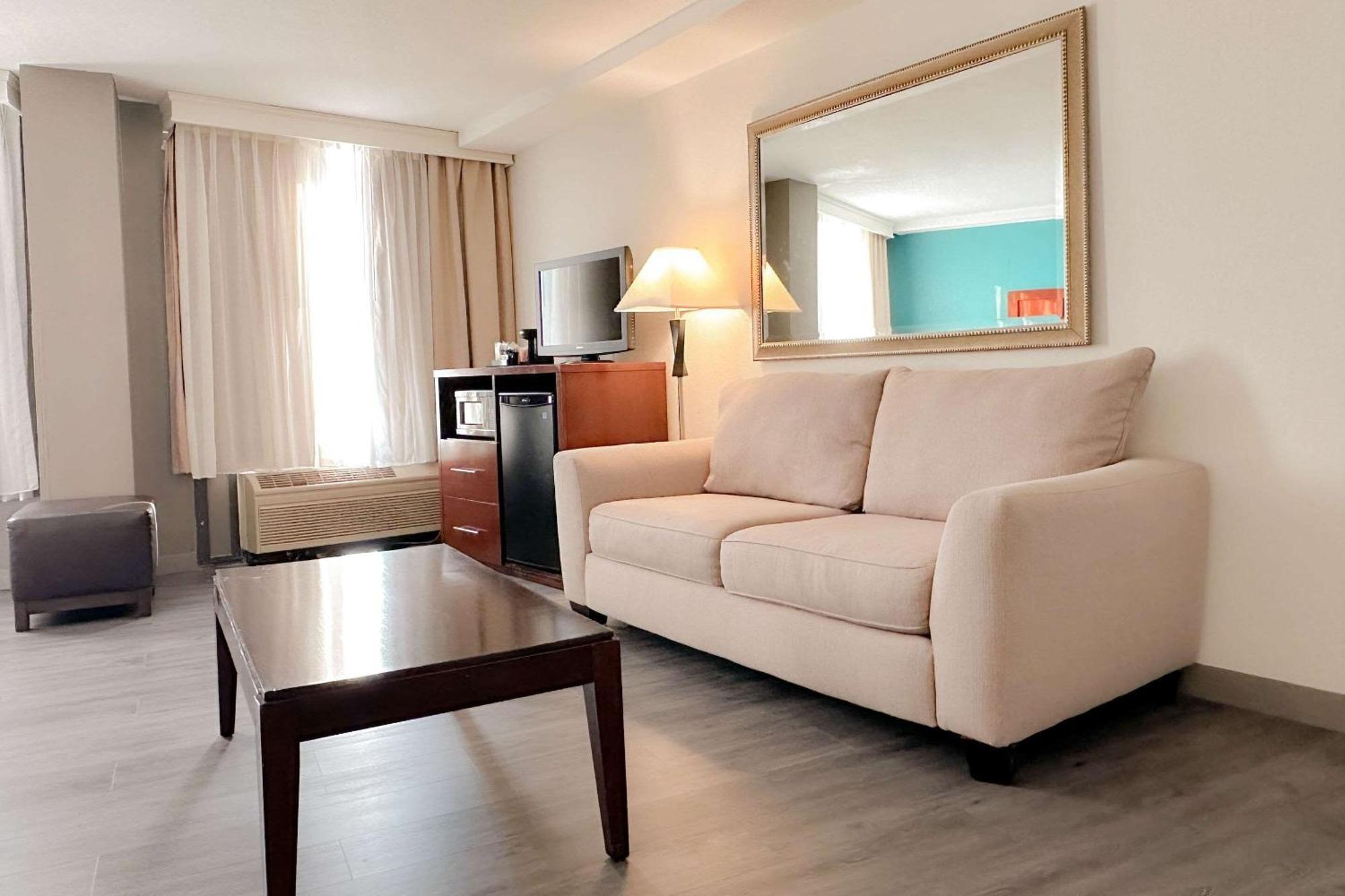 Comfort Inn & Suites Kissimmee By The Parks Four Corners Ngoại thất bức ảnh