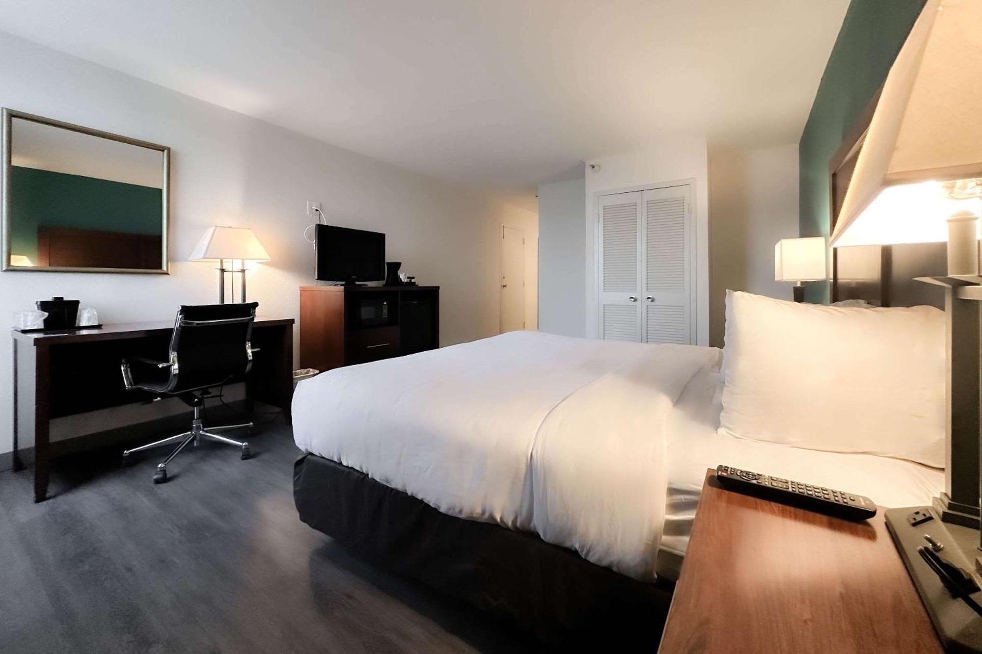 Comfort Inn & Suites Kissimmee By The Parks Four Corners Ngoại thất bức ảnh